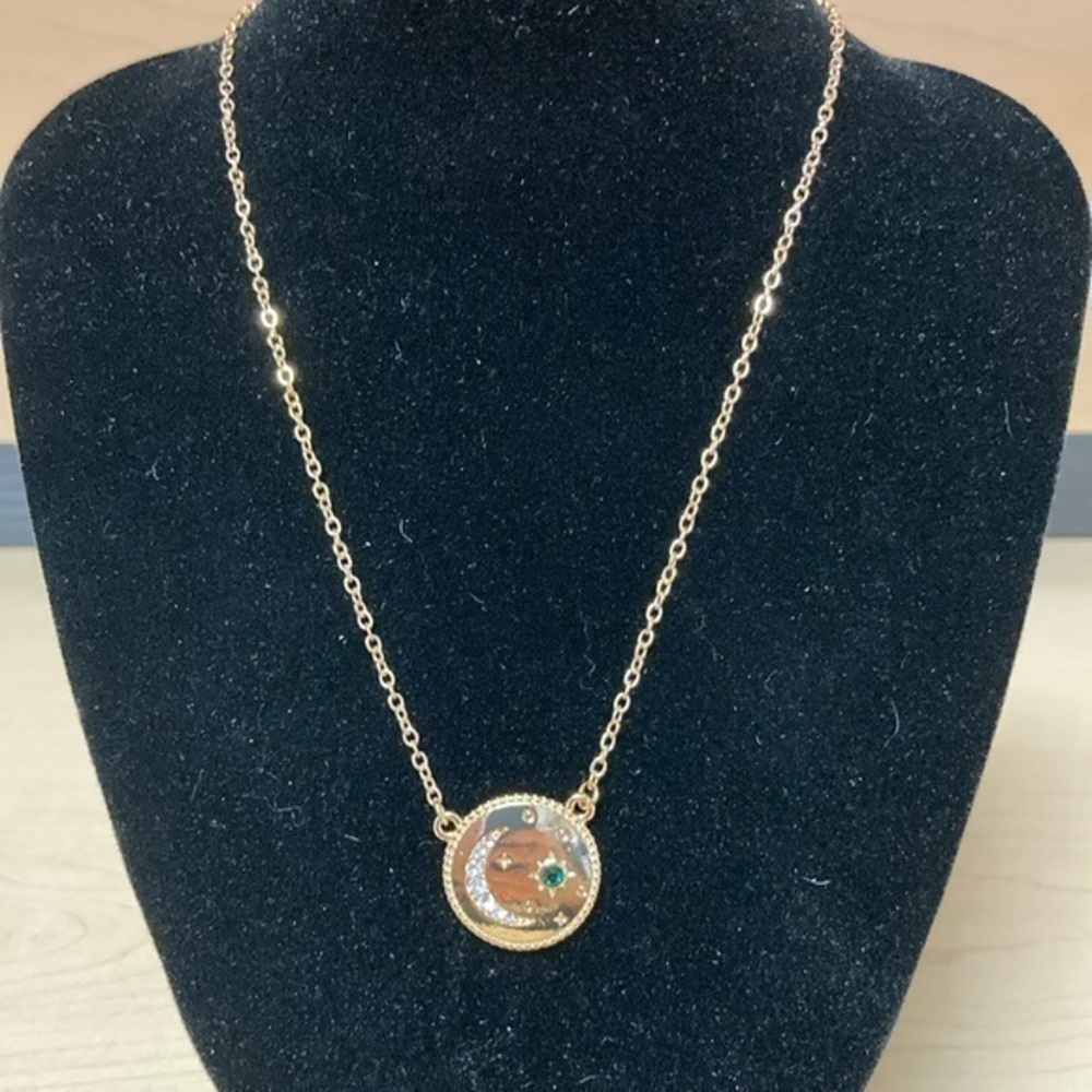 Gold Pendant Necklace with Emerald Detail